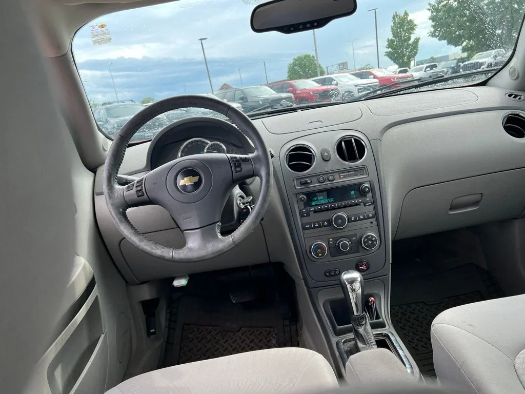 Used 2011 Red Chevrolet LT image 6