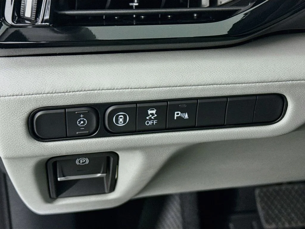 New 2026 Solar Silver Metallic Acura Technology Package image 11
