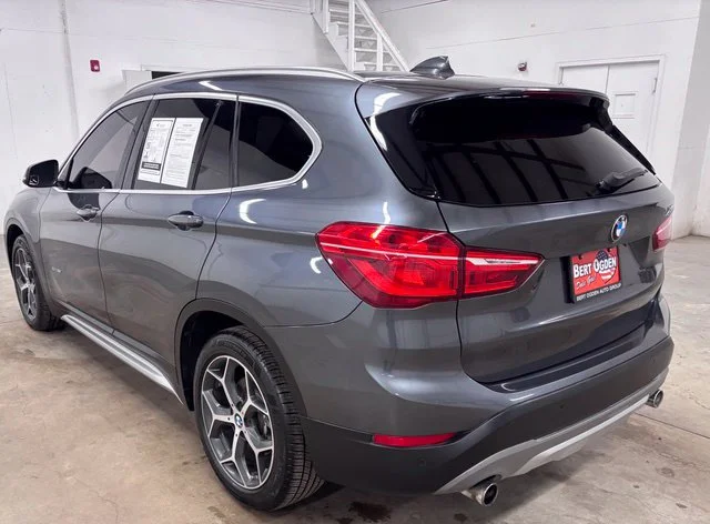 Used 2017 Gray BMW xDrive28i image 4