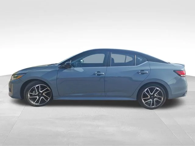 Used 2024 Gray Nissan SR image 5