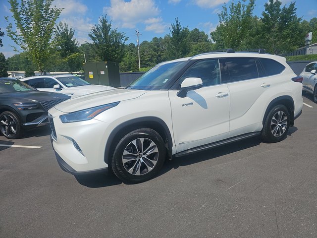 2021 Toyota Highlander Hybrid XLE