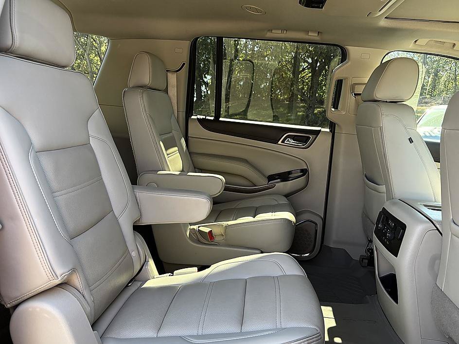 Used 2018 Mineral Metallic GMC Denali image 13