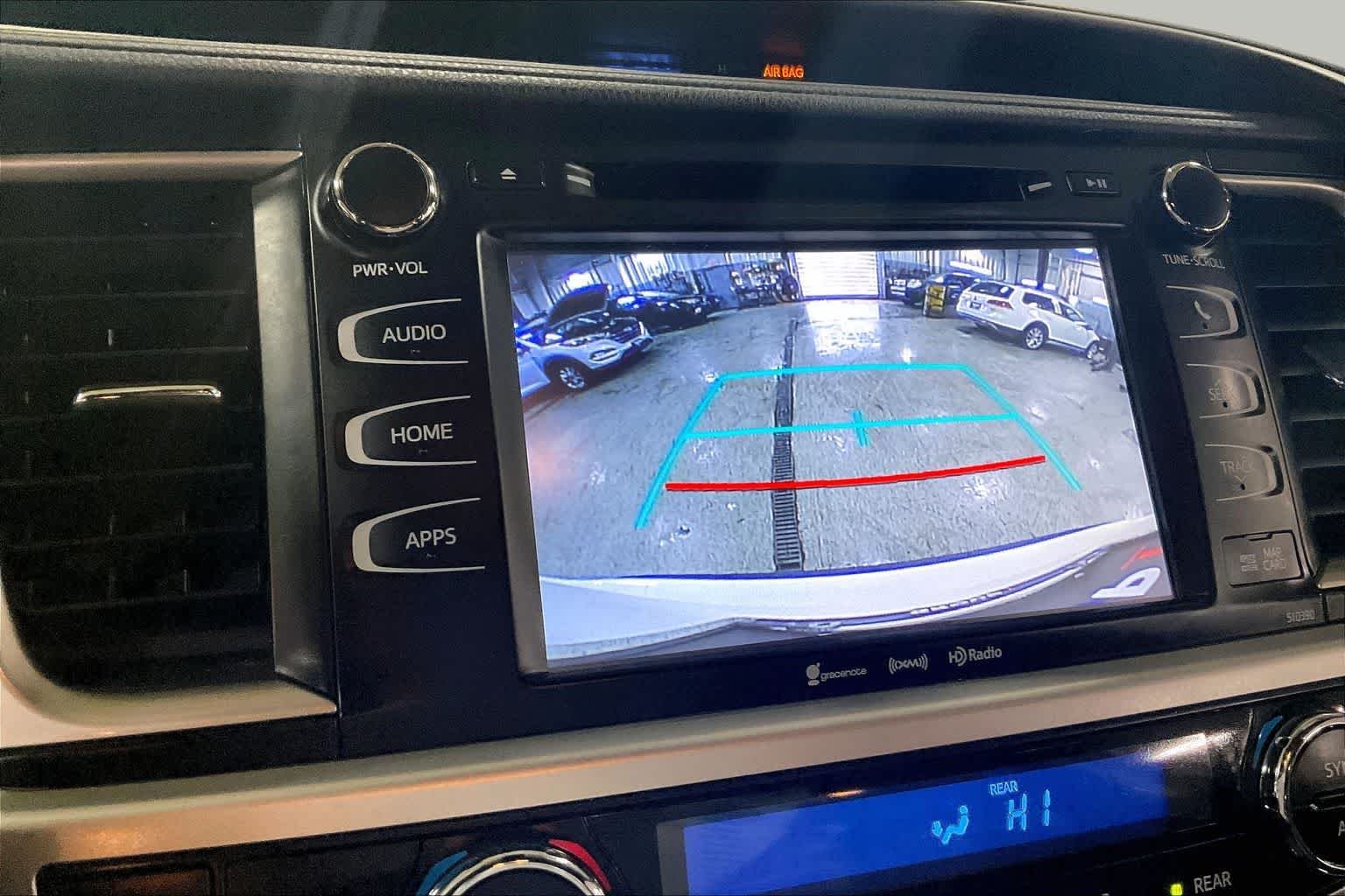 Used 2019 Blizzard Pearl Toyota XLE image 27