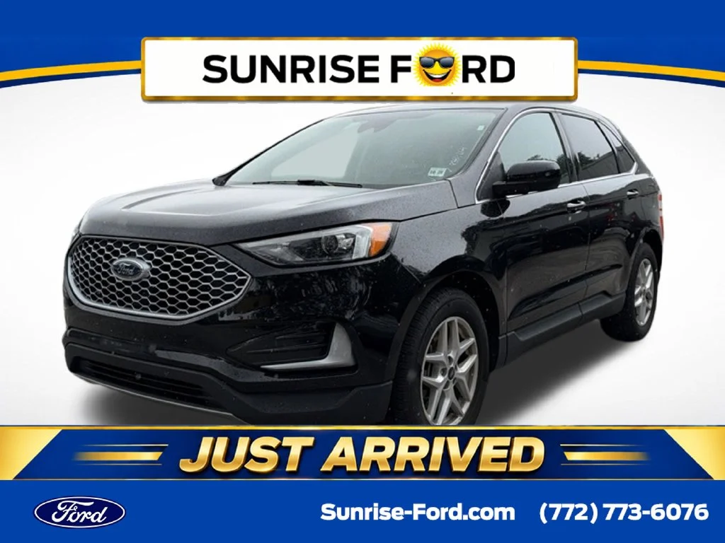 Used 2024 Black Ford SEL image 1