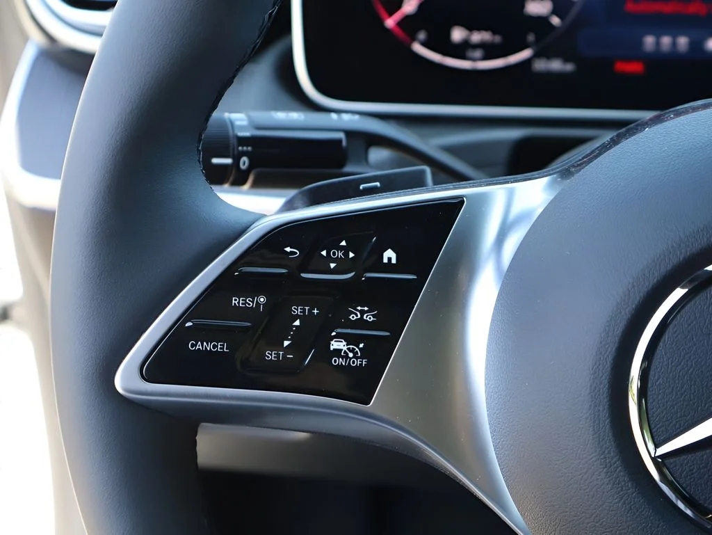 New 2026 Polar White Mercedes-Benz C 300 image 31