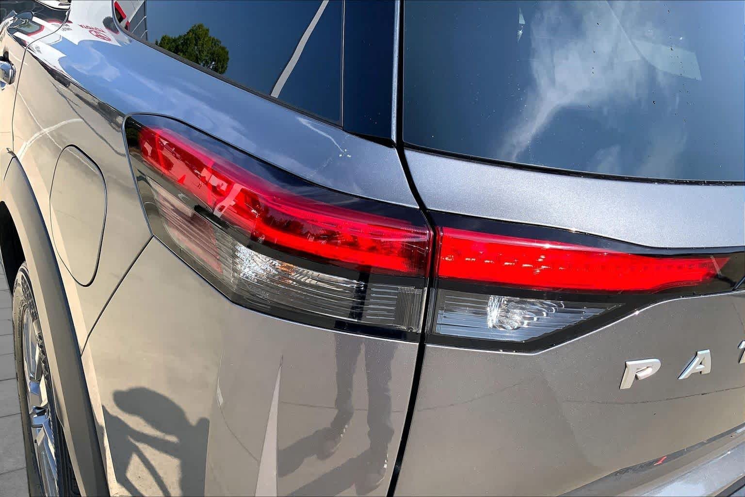 Used 2024 Gun Metallic Nissan SV image 27
