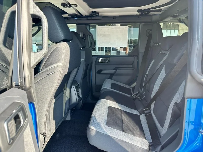 New 2026 Velocity Blue Metallic Ford Big Bend 4 Door 4x4 image 4