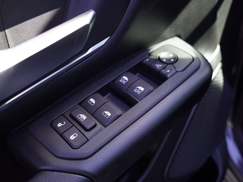 New 2026 Granite Crystal Metallic Clear-Coat Exterior Paint RAM Big Horn/Lone Star image 11