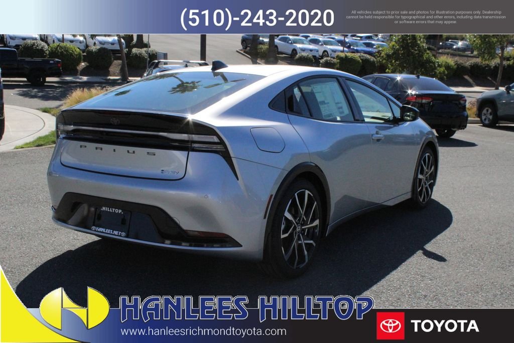 2026 Toyota Prius Plug-in Hybrid XSE - Photo 7