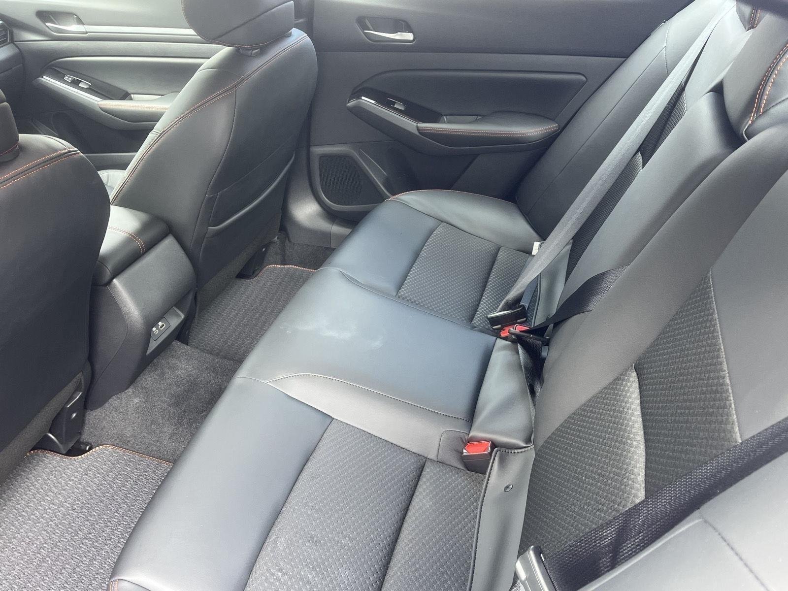 Used 2025 Bluestone Pearl Nissan SR image 18
