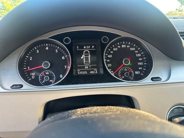 Used 2013  Volkswagen 2.0T Sport Plus image 10
