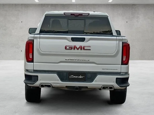 Used 2022 White GMC Denali image 15