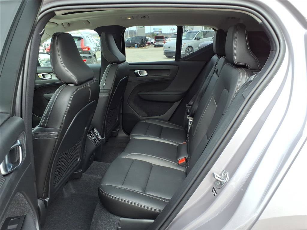 New 2026 Aurora Silver Volvo Core image 13