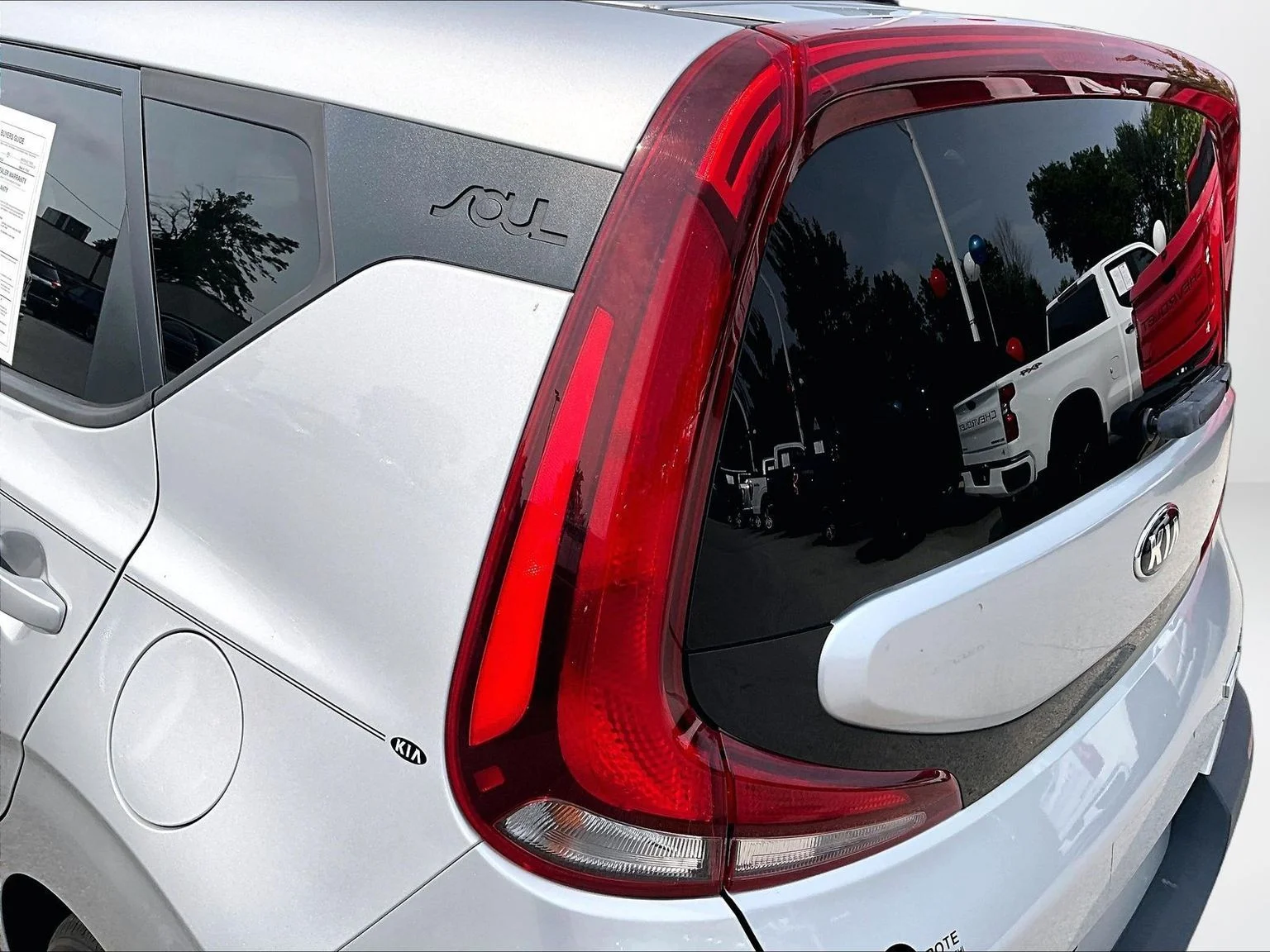 Used 2020 Silver Kia EX image 31