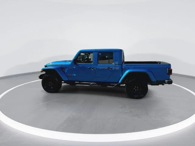 Used 2021 Blue Jeep Mojave image 6