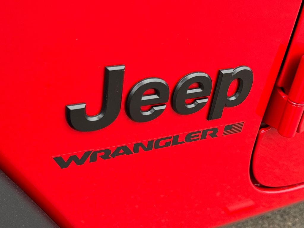 New 2026 Firecracker Red Clear-Coat Exterior Paint Jeep Sport S image 8
