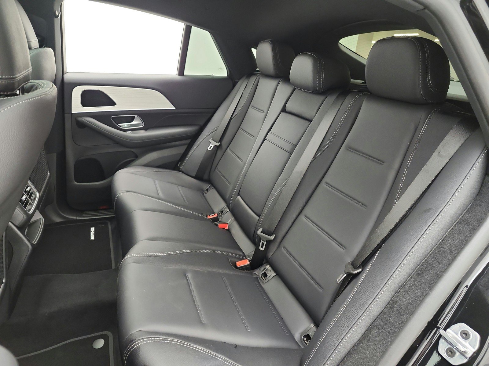 New 2027 Obsidian Black Metallic Mercedes-Benz GLE 450 4MATIC® Coupe image 32