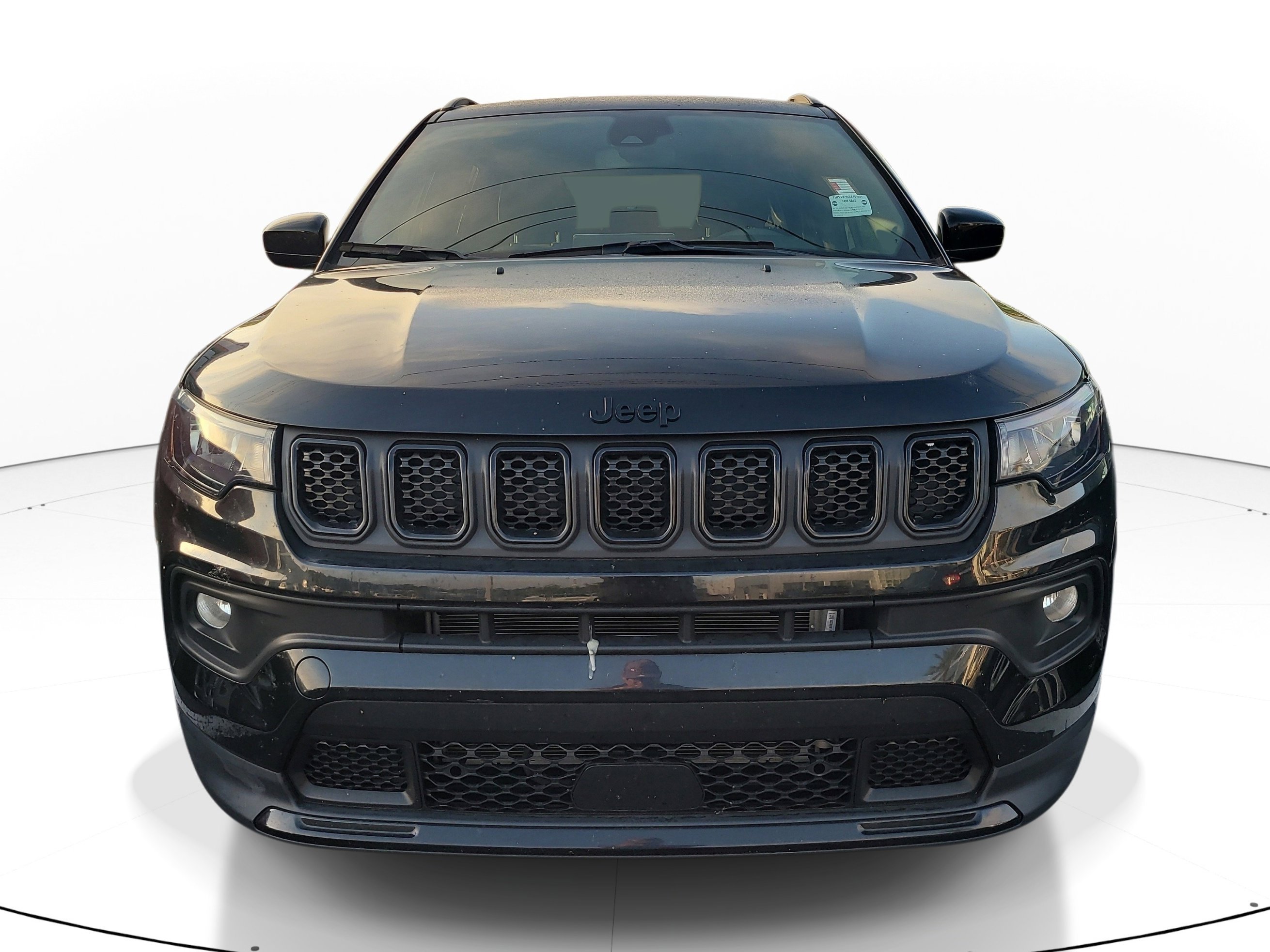 Used 2023 Diamond Black Crystal Pearlcoat Jeep Altitude image 2