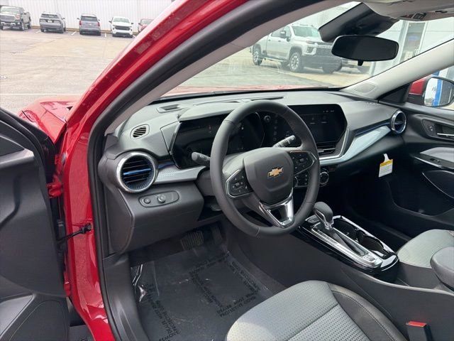 2026 Chevrolet Trax LT - Photo 21