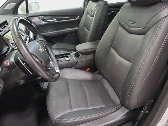 Used 2020 CRYSTAL WHITE TRICOAT Cadillac AWD Sport image 13
