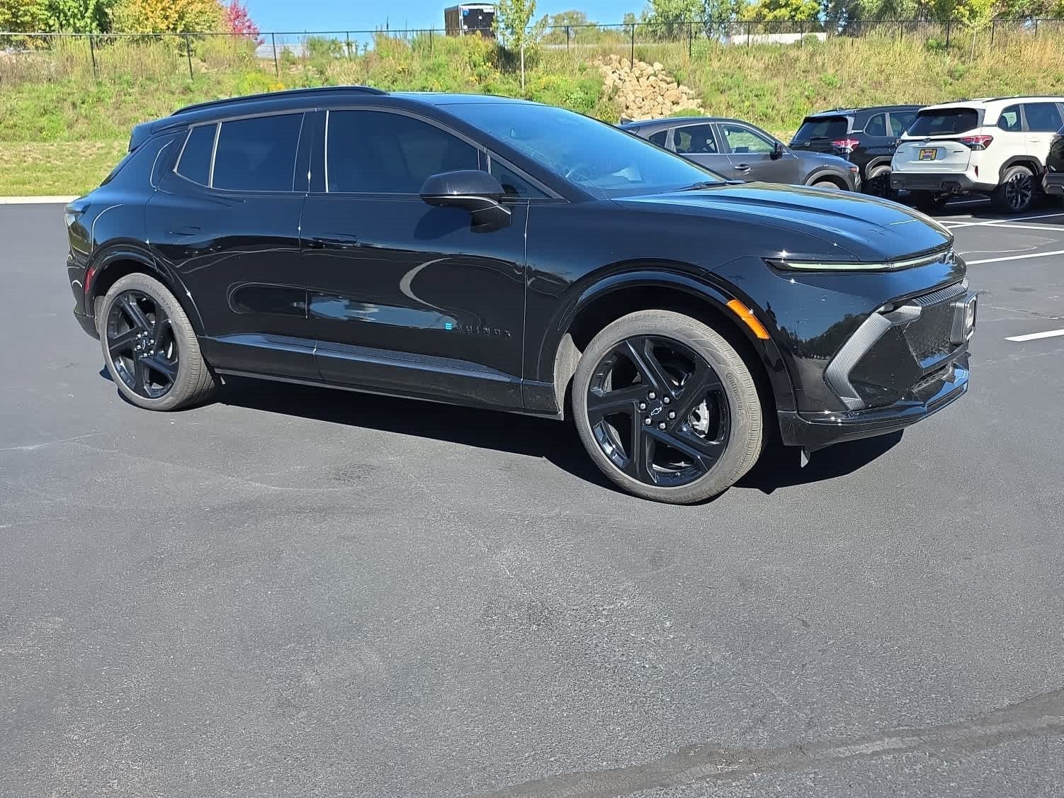 Used 2024 Chevrolet Equinox EV RS with VIN 3GN7DRRR1RS297611 for sale in Vadnais Heights, MN