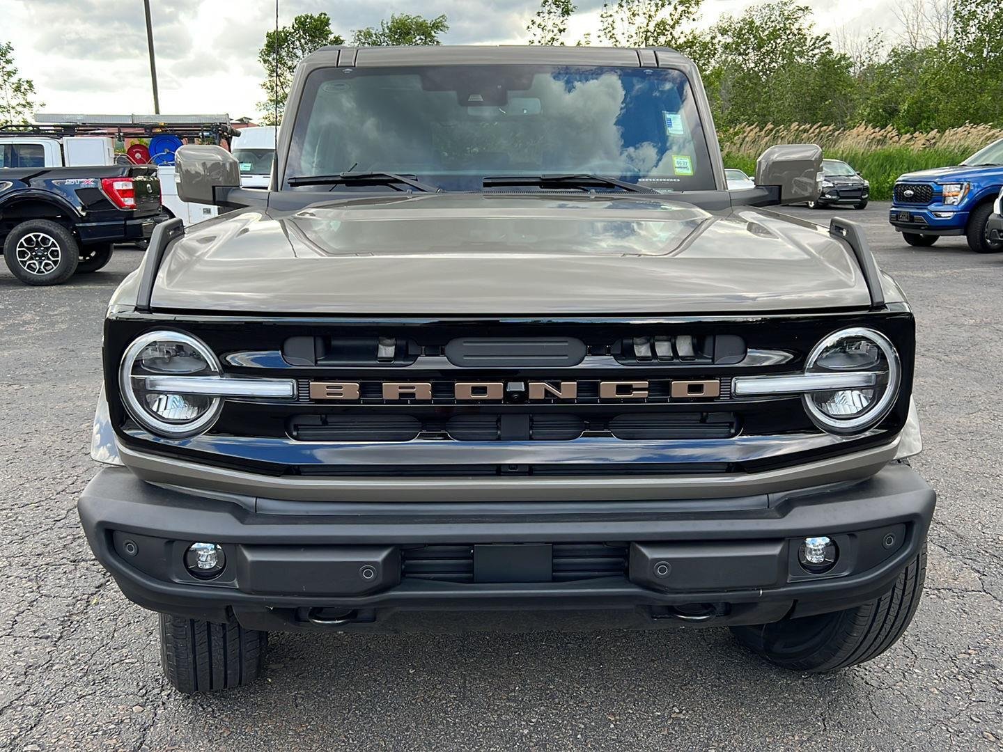 Used 2025 Marsh Gray Ford Outer Banks image 15
