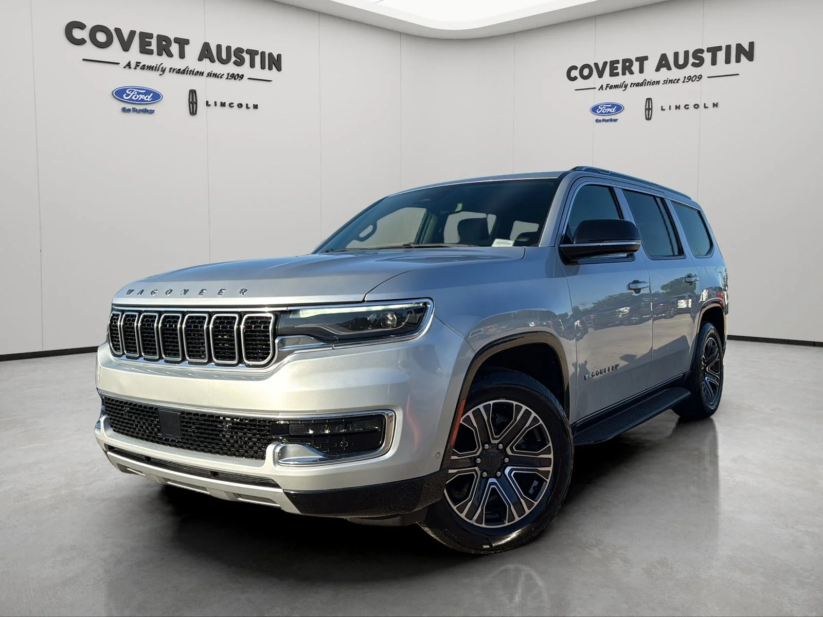 Used 2024 Silver Jeep Series II image 1