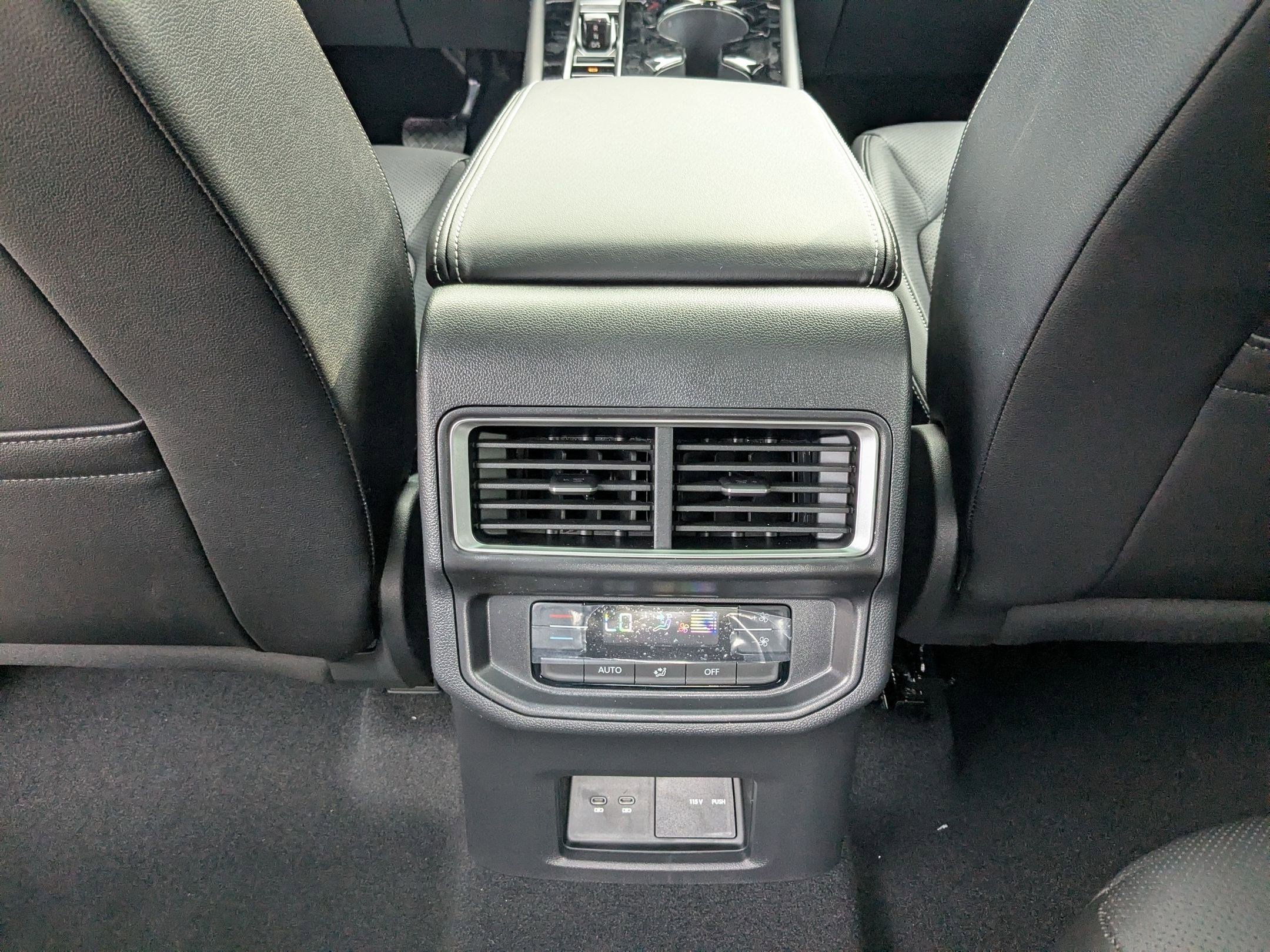 New 2026 Silver Mist Metallic Volkswagen 2.0T SE w/Technology image 17