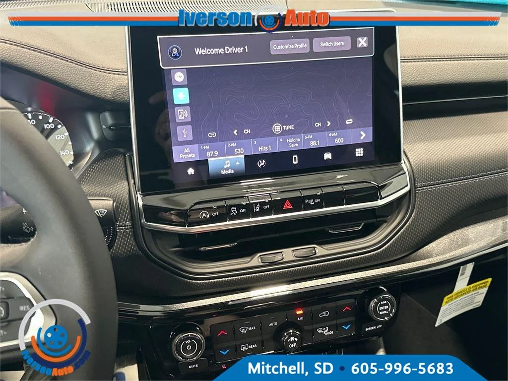 New 2026 Hydro Blue Pearlcoat Jeep Limited Altitude image 20