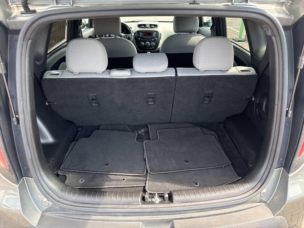Used 2016 Gray Kia Base image 24