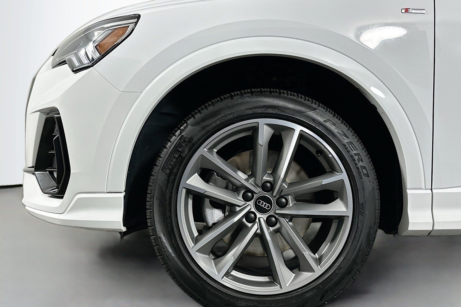Used 2023 Ibis White Audi S line Premium image 12