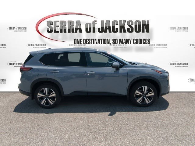 Used 2025 Boulder Gray Pearl Nissan SL image 10