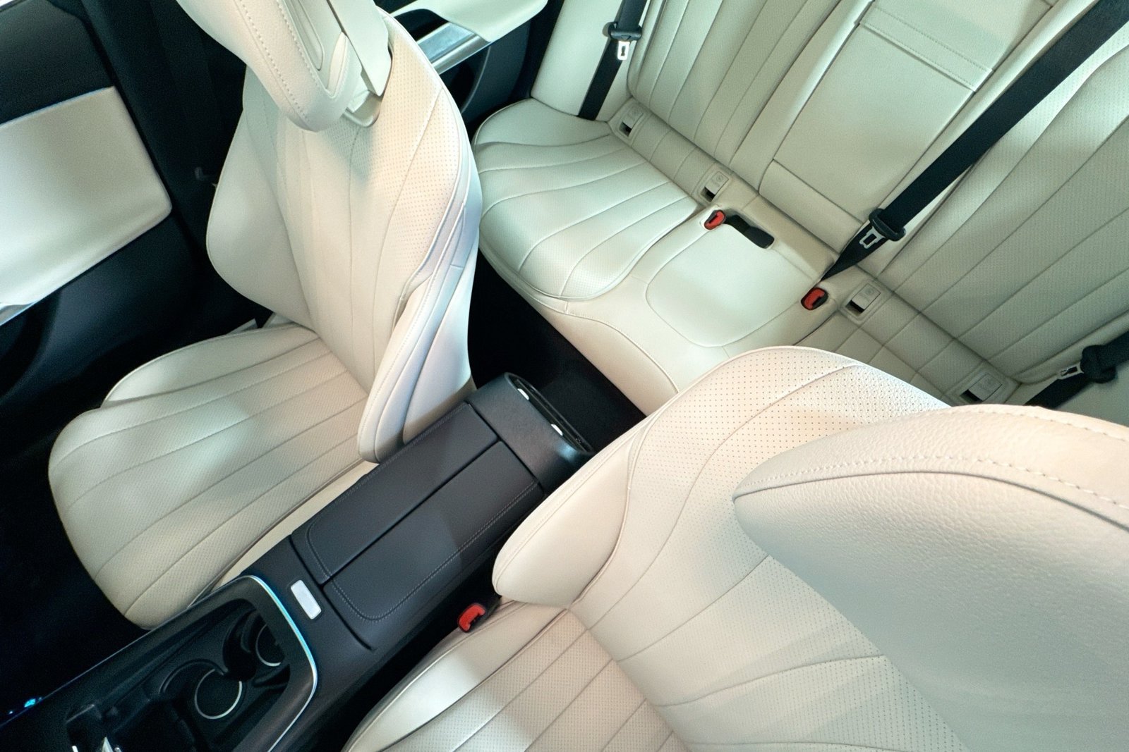New 2026 Nautical Blue Metallic Mercedes-Benz E 350 image 19