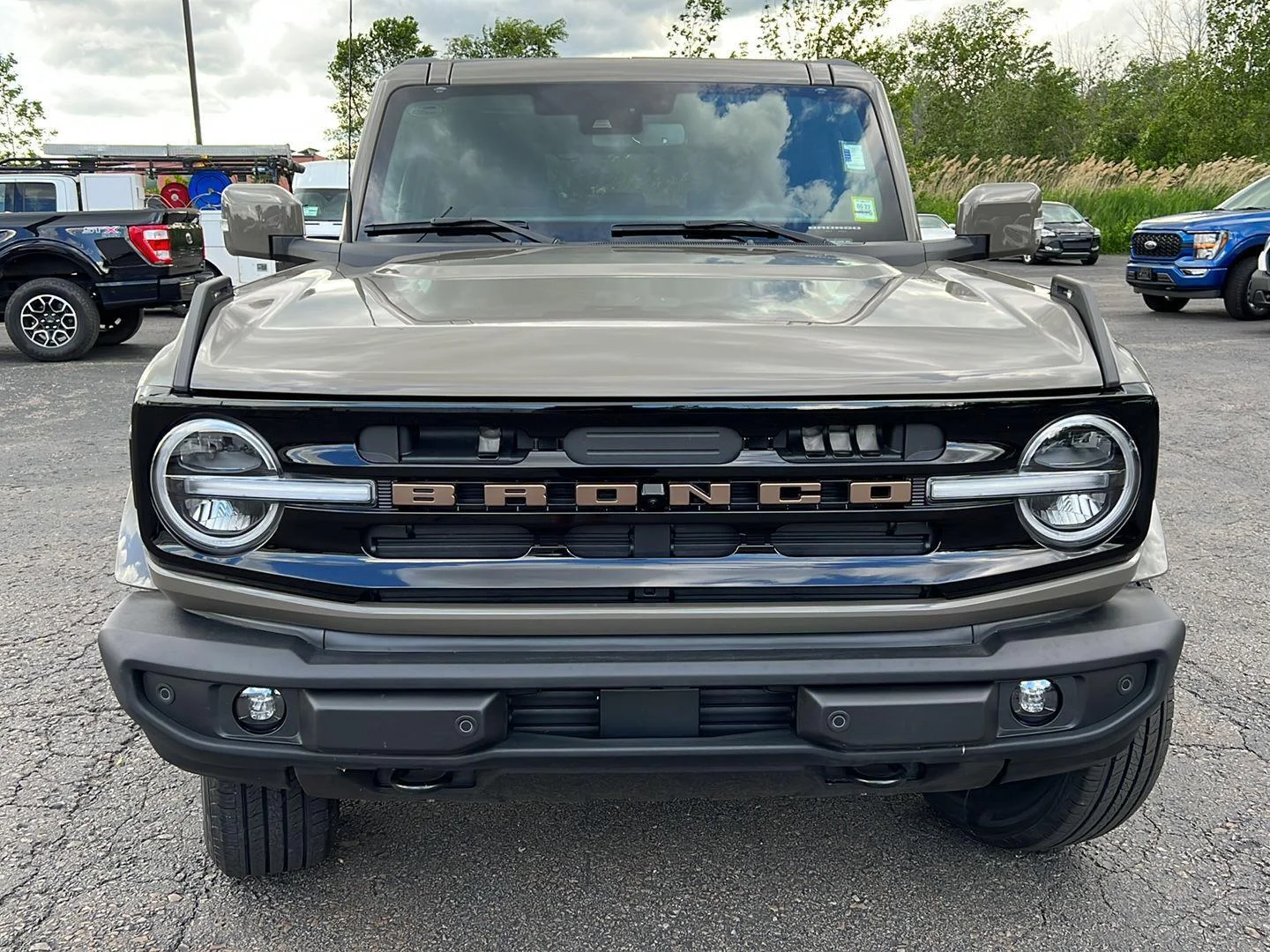 Used 2025 Marsh Gray Ford Outer Banks image 15