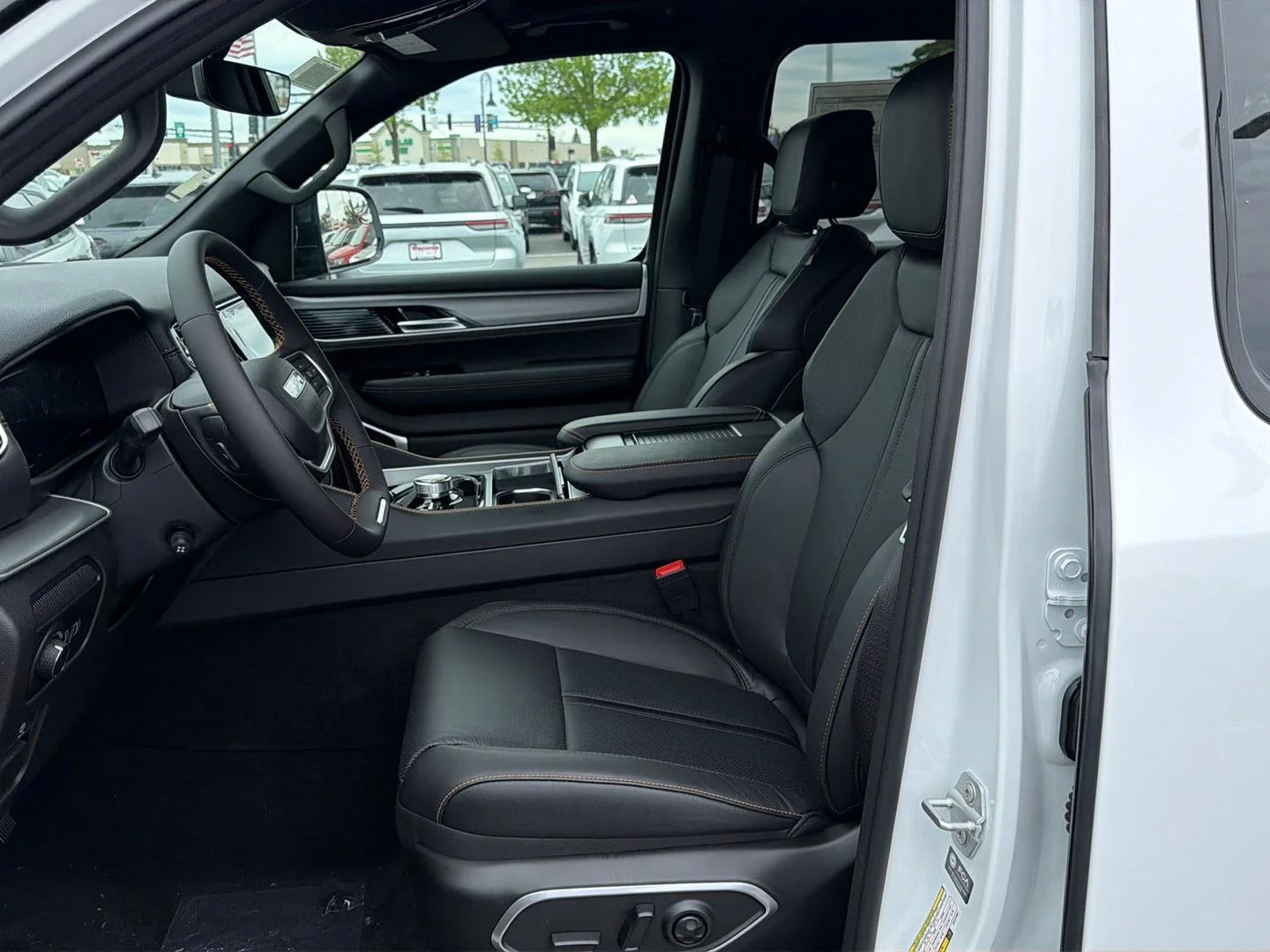 New 2026 Bright White Clear-Coat Exterior Paint Jeep 85th Anniversary image 10
