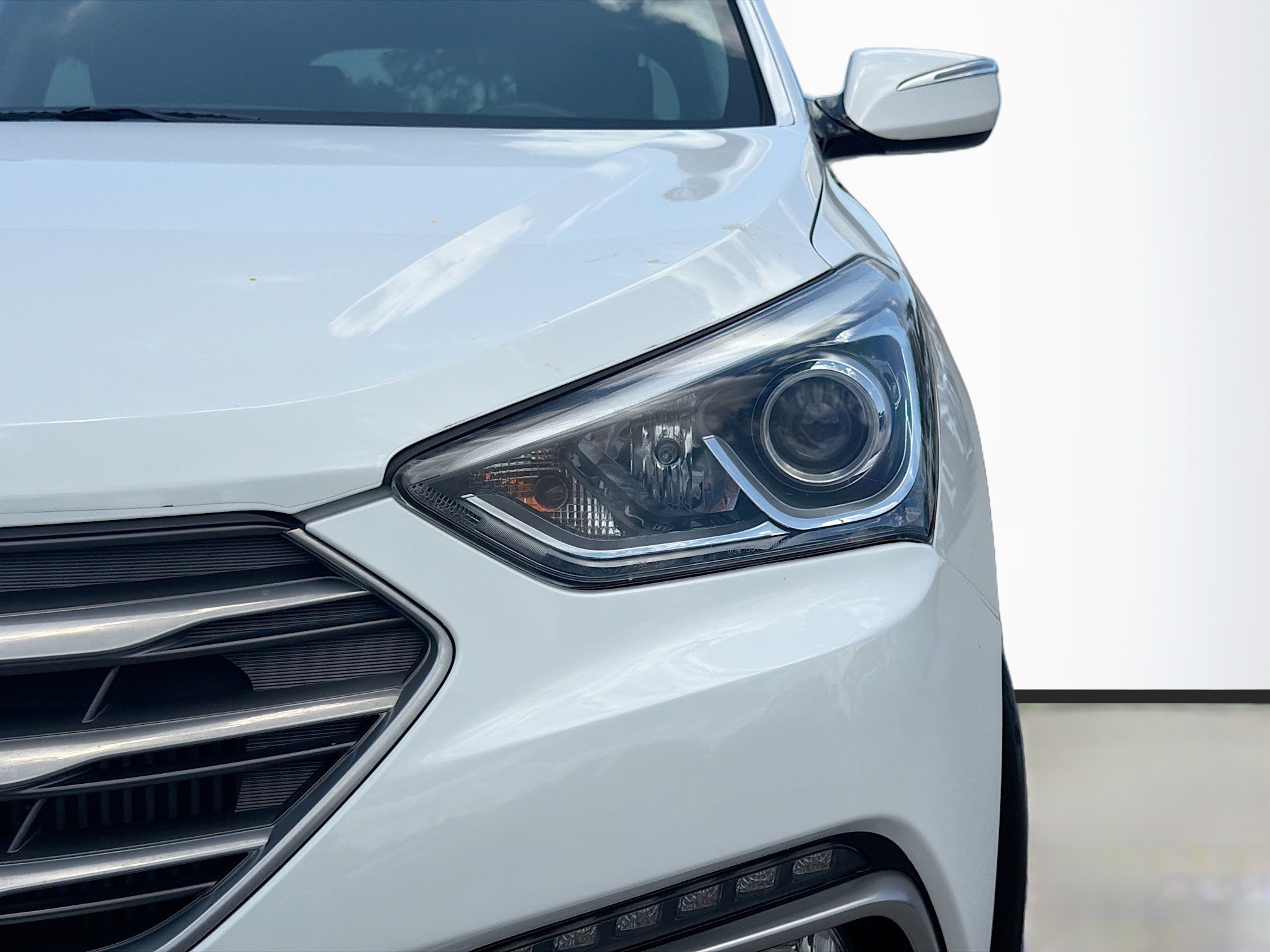 Used 2018 Pearl White Hyundai 2.0T image 9