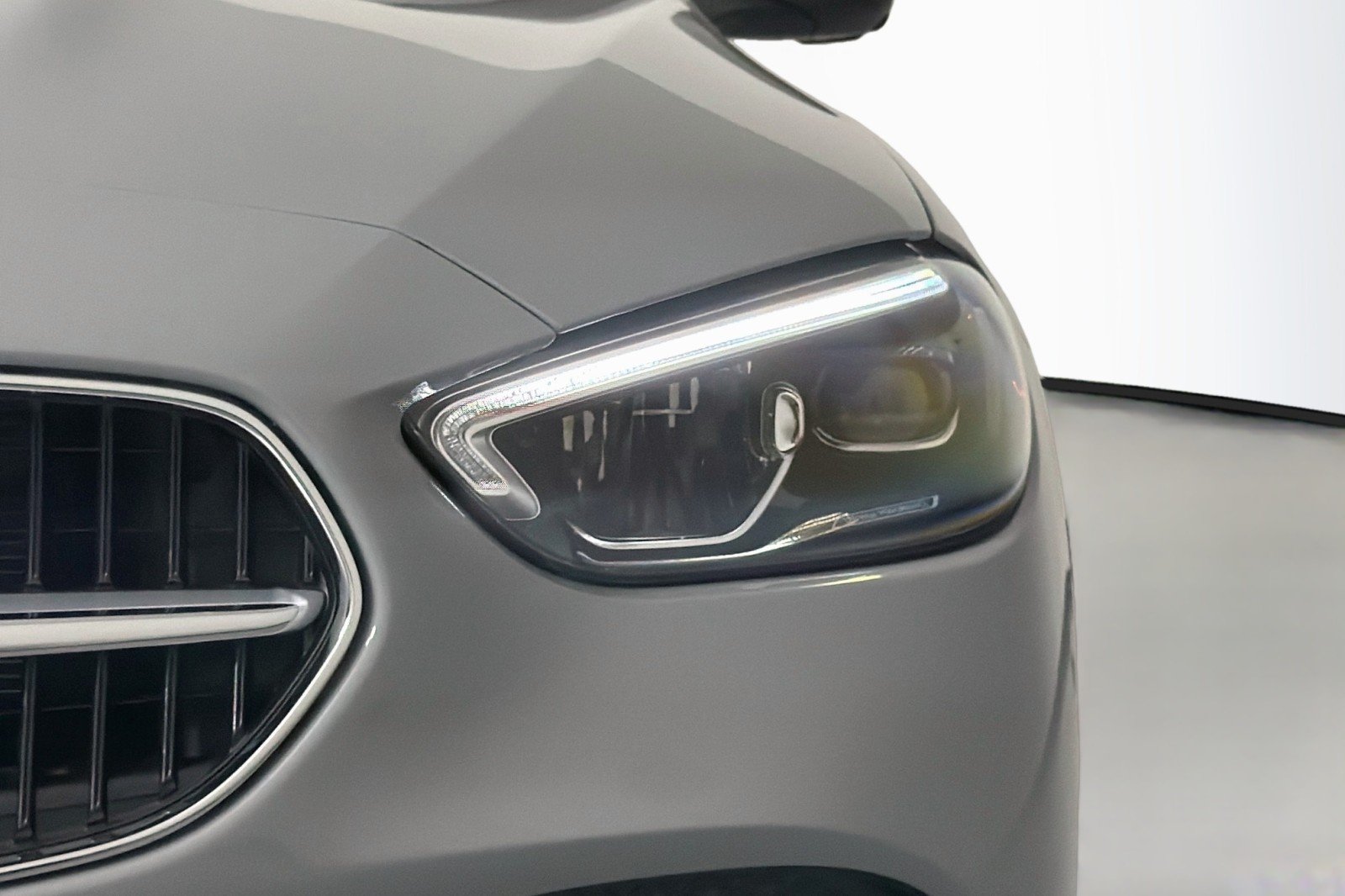 New 2026 MANUFAKTUR Alpine Grey Mercedes-Benz C 300 Sedan image 14