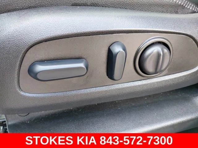 Used 2023 Silver GMC Denali image 22