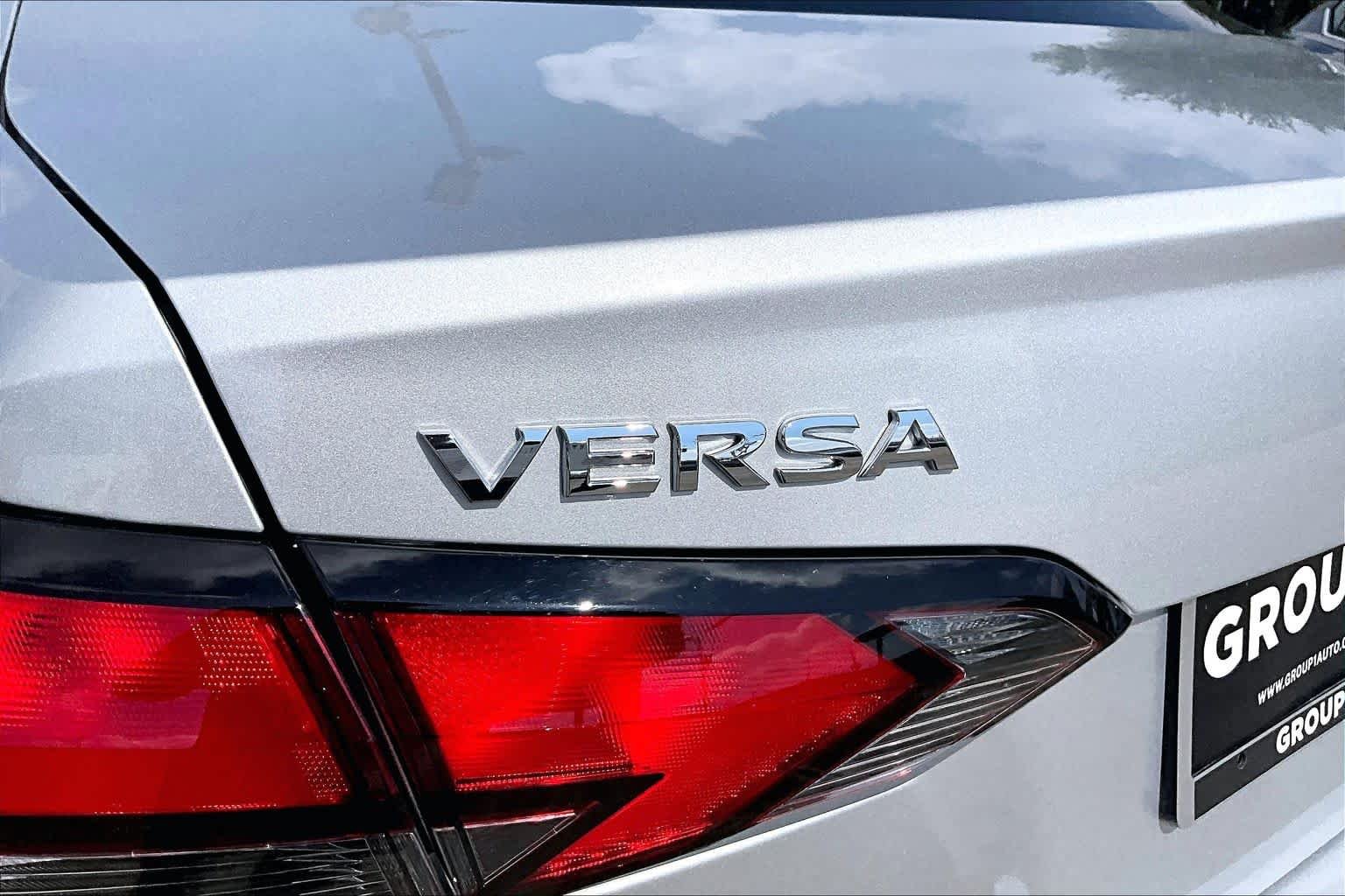 Used 2025 Brilliant Silver Metallic Nissan SV image 29