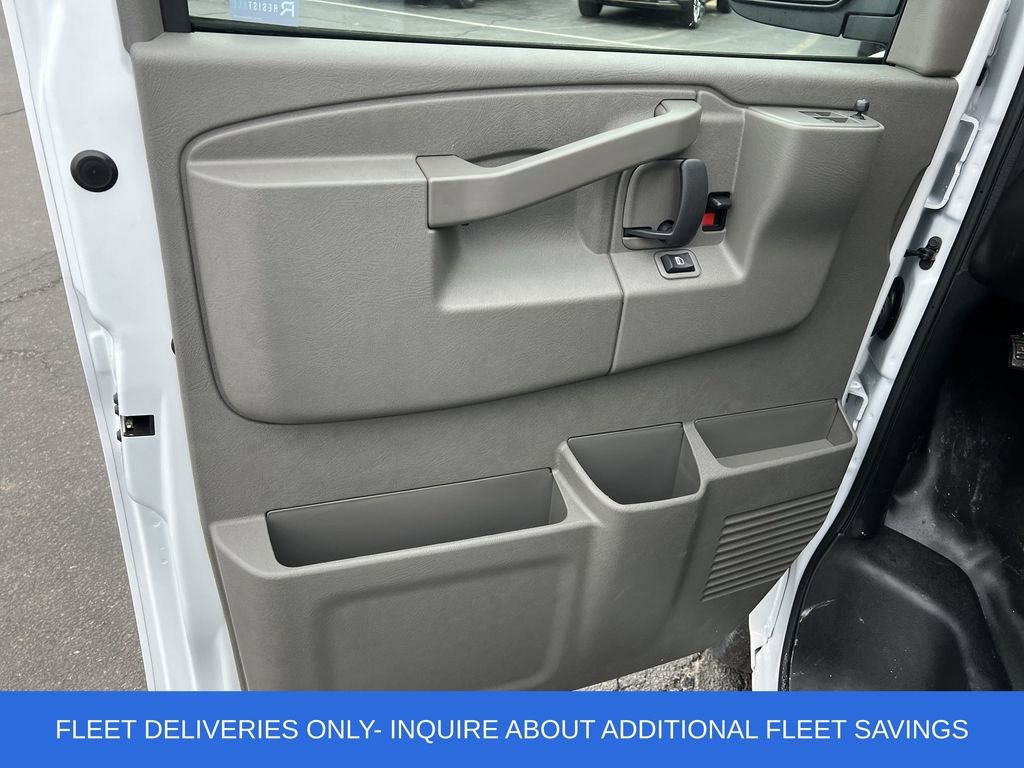 2025 Chevrolet Express Cargo Work Van - Photo 13
