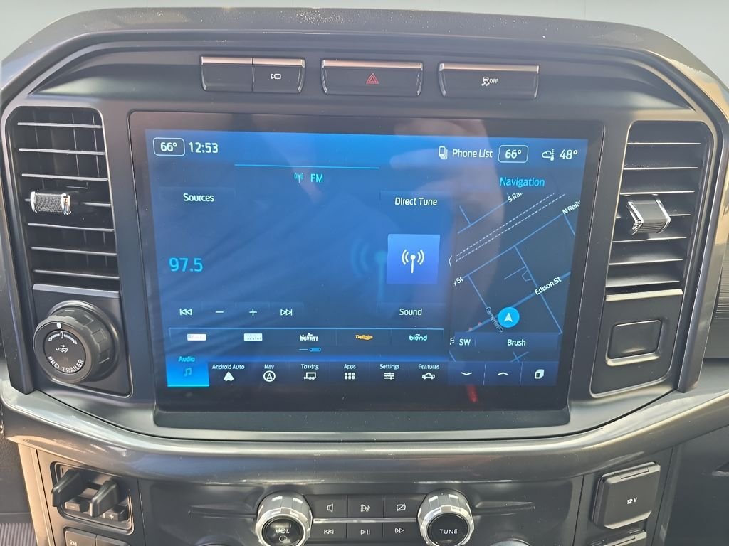 Used 2022 White Ford  image 25