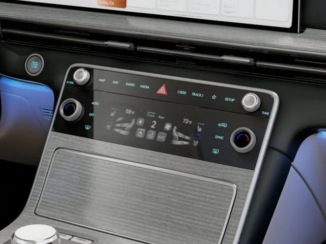 New 2027 Silver Genesis 2.5T Prestige image 16