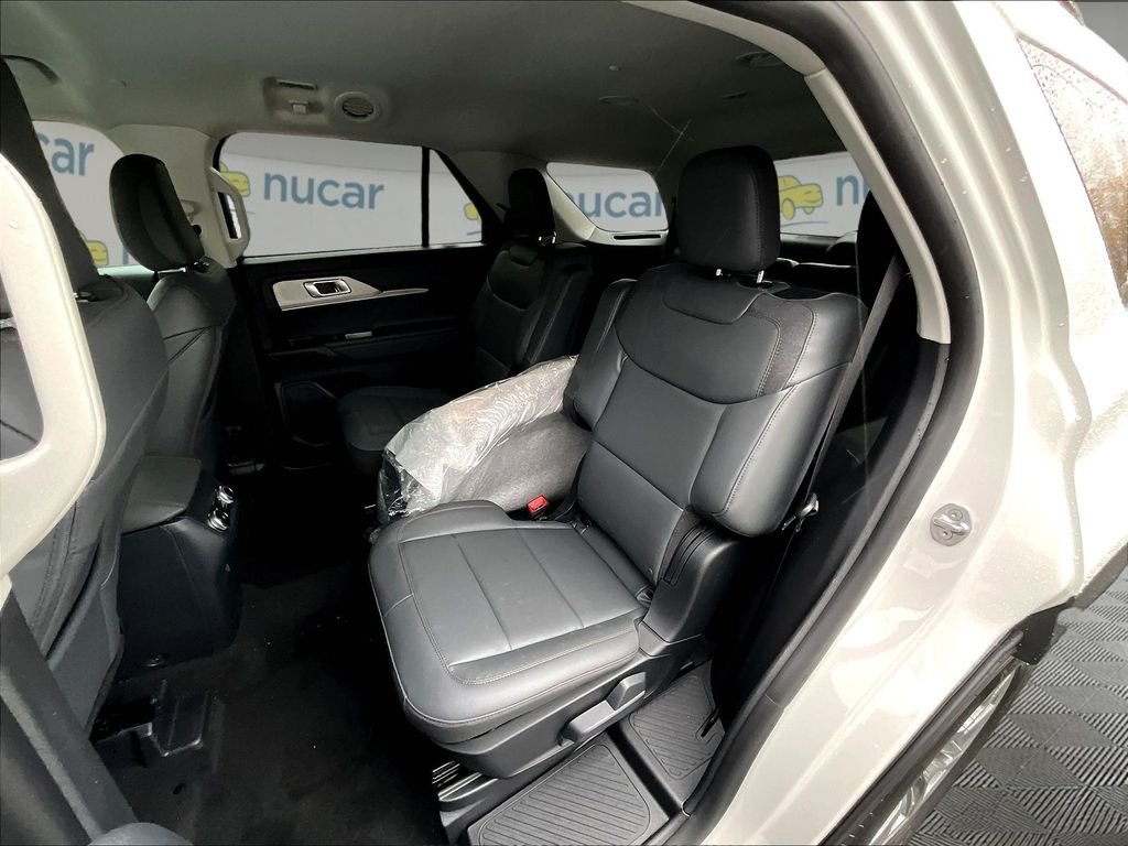 2026 Ford Explorer Active - Photo 11