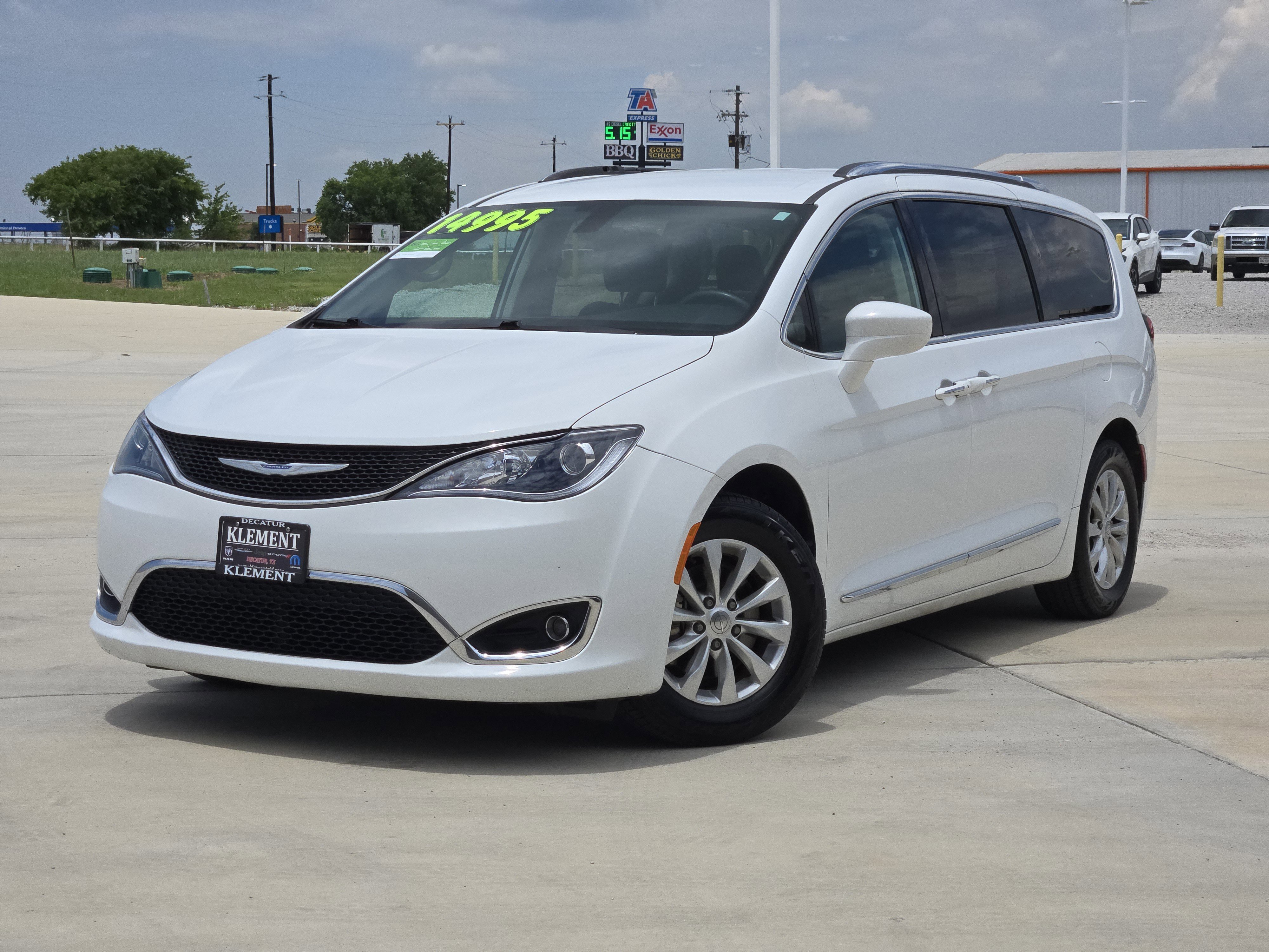 2018 Chrysler Pacifica Touring L's photo
