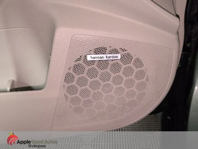 Used 2010 Green Subaru 2.5i Premium image 13