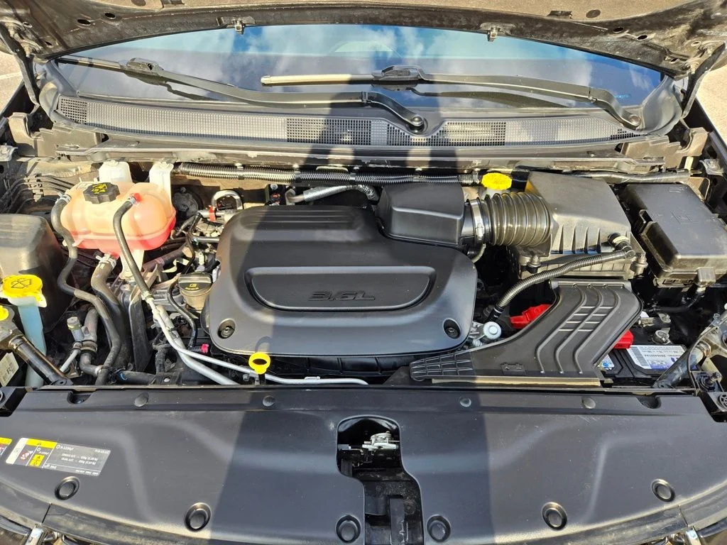 Used 2023 Black Chrysler Touring L image 30