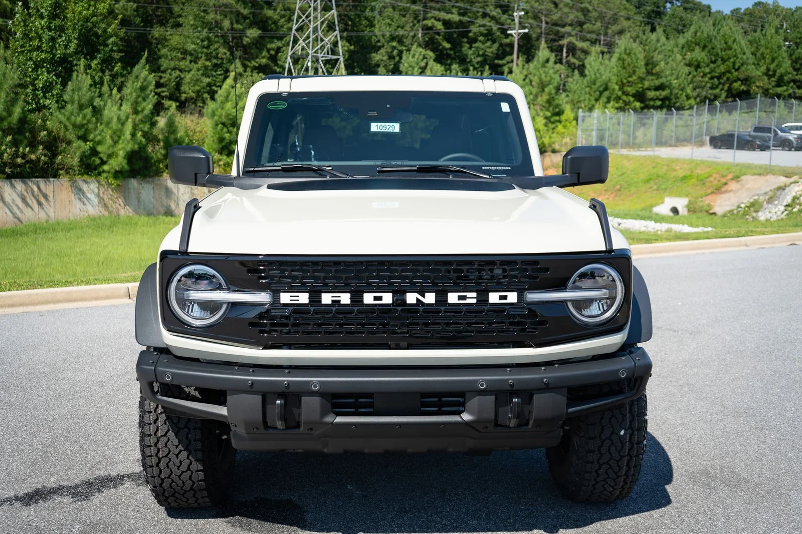 New 2026 Beige Ford Badlands image 2
