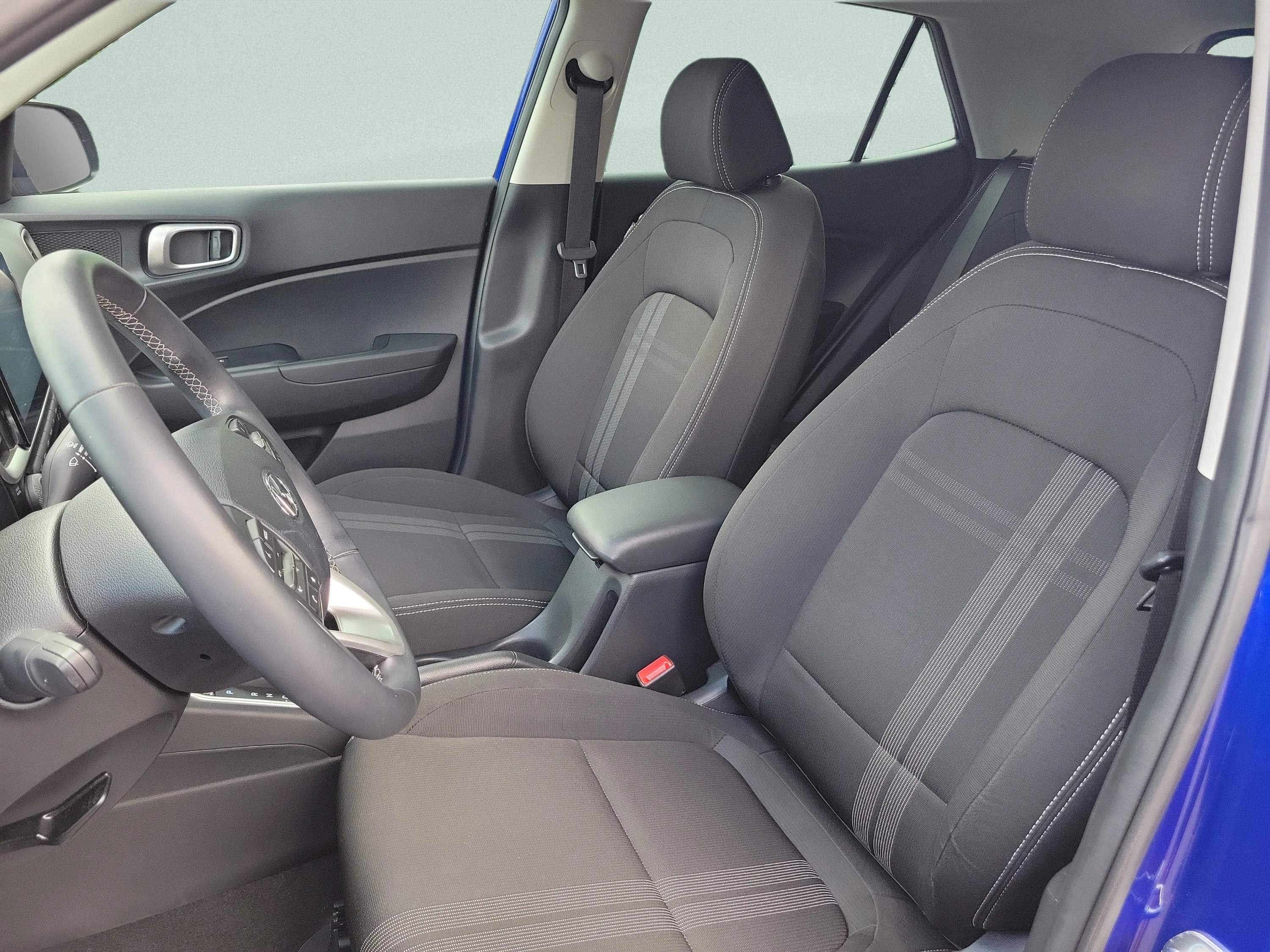 Used 2024 Intense Blue Hyundai SEL image 16