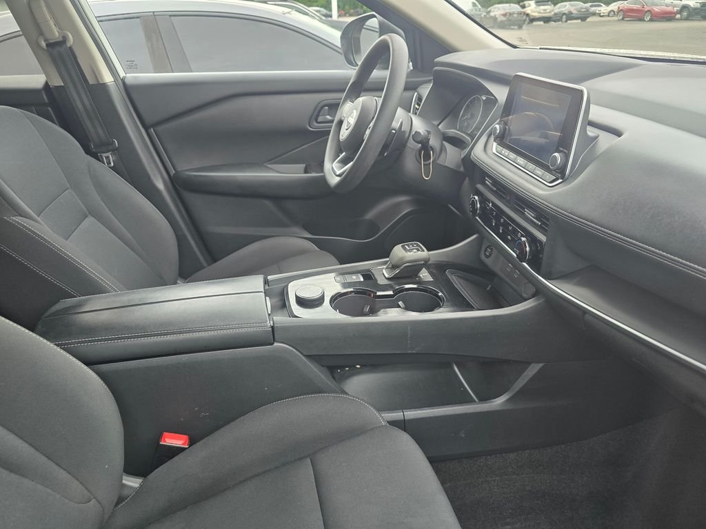 Used 2024 White Nissan S image 13