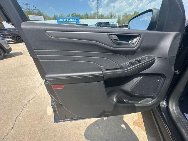 Used 2023 Black Ford Active image 23